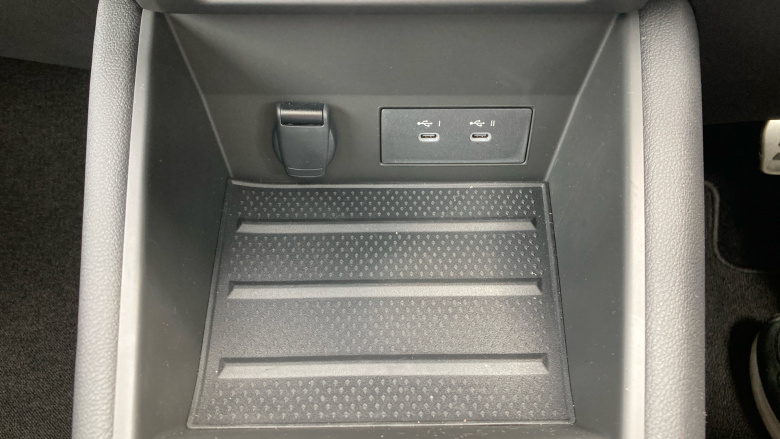 Renault Symbioz 1.6 E-Tech FHEV 145 Iconic Esprit Alpine 5dr Auto Hybrid Estate